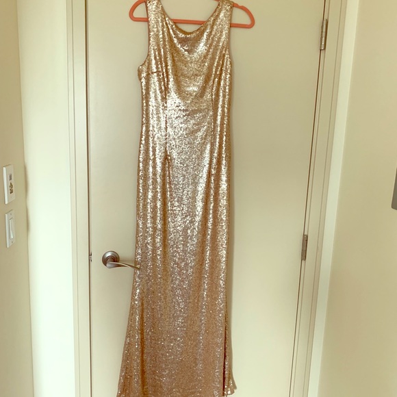Lulus Dresses & Skirts - Rose gold dress